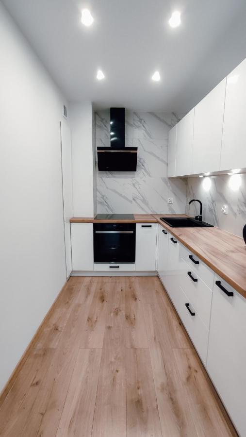 Zlote Apartamenty 36 Legnica Bagian luar foto