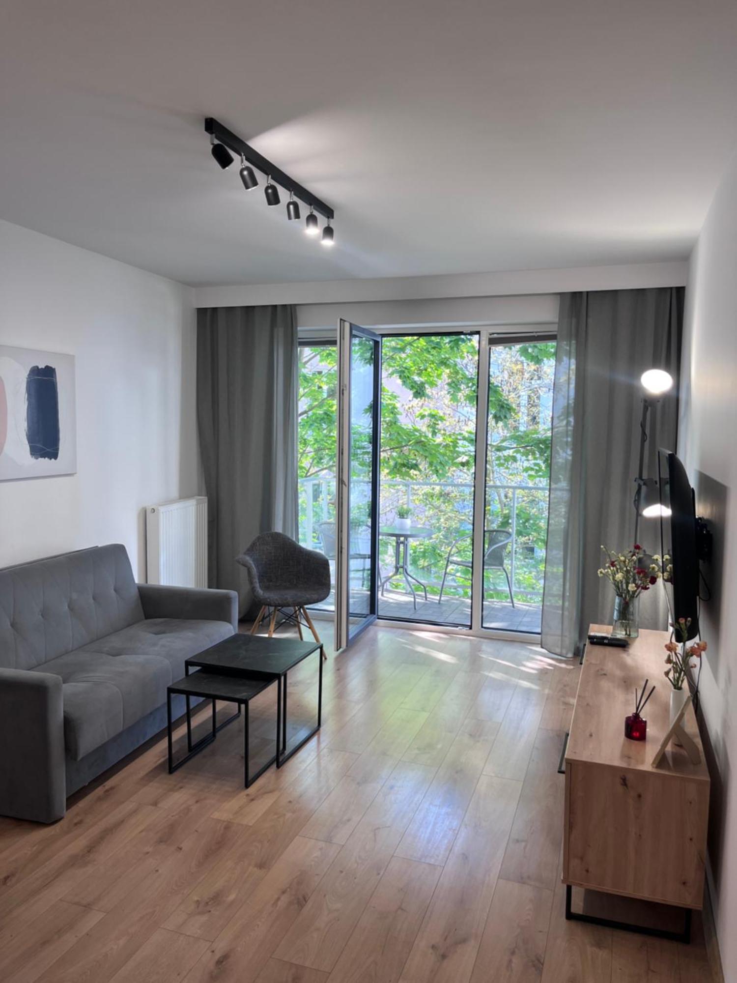 Zlote Apartamenty 36 Legnica Bagian luar foto
